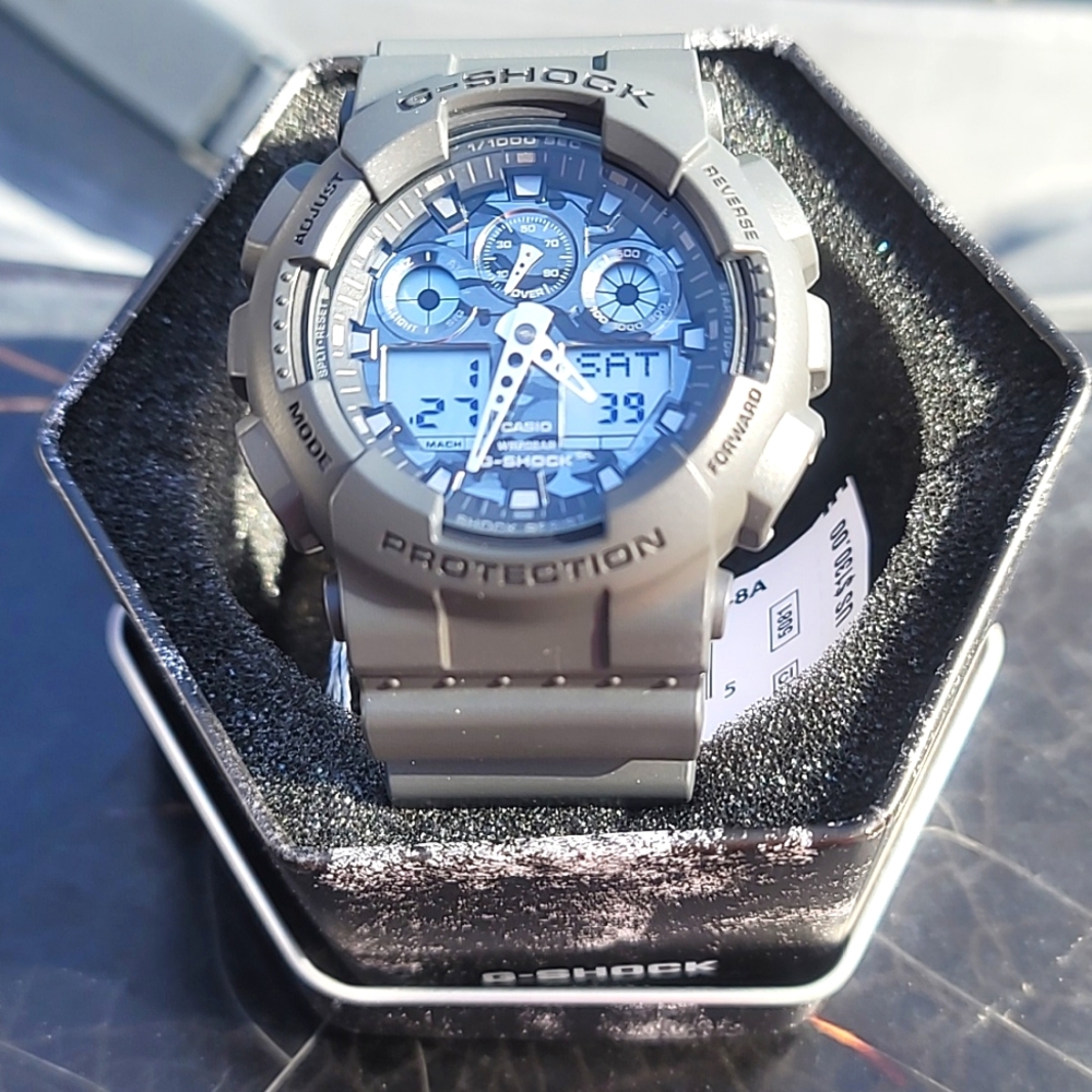 Mens watch SOLD!!!